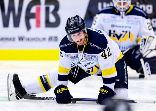 s Dylan Reese på uppvärmningen