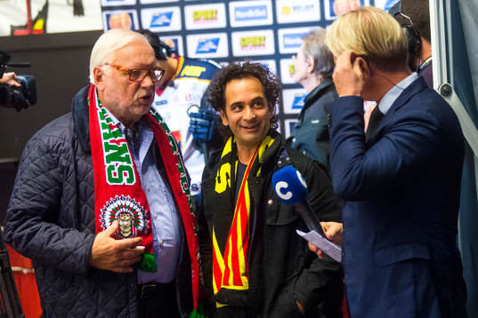 Krögaren Leif Mannerström med Frölundahalsduk i