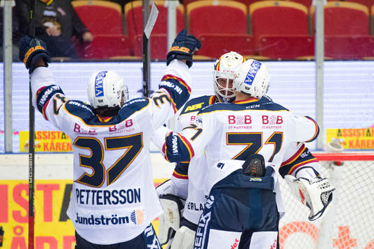 Djurgårdens Jesper Pettersson , Jonathan Davidsson och