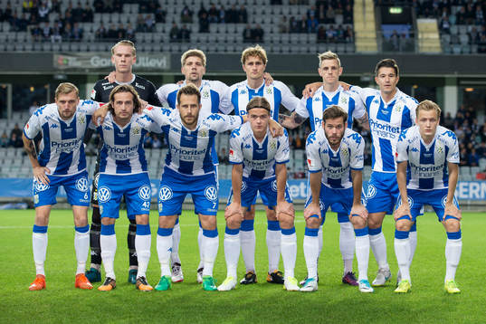 IFK Göteborgs startelva uppe fr.v. målvakt Pontus