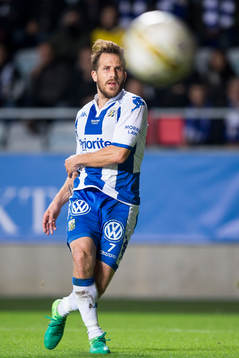 IFK Göteborgs Tobias Hysén skjuter ett skott