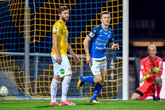 Norrbys Leonard Pllana jublar efter 1-1 av Adam Ståhl (ej i bild)