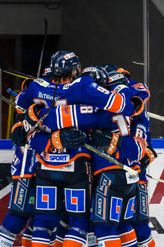 Växjös spelare jublar