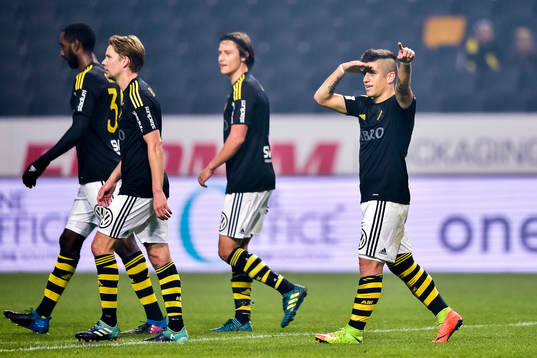 s Nicolas Marcelo Stefanelli jublar