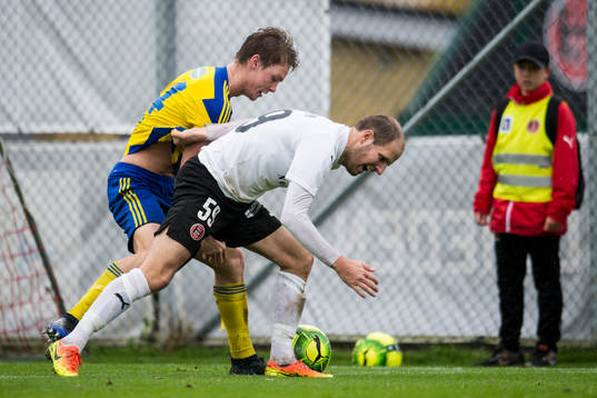 Eskilsminnes Robin Eliasson Hofsö och Hittarps Mikael Dahlgren