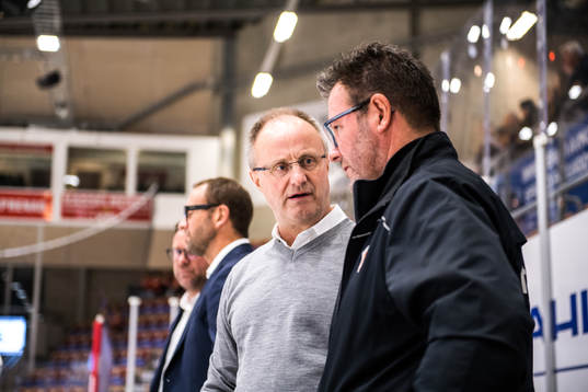 Rögles tränare Anders Eldebrink och Karlskronas