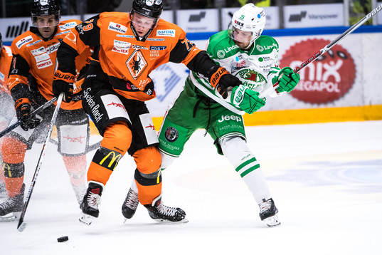 Karlskronas Cory Murphy, Emil Lundberg och Rögles Simon