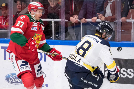 s Topi Jaakola  i ishockeymatchen i SHL mellan Mora och HV71