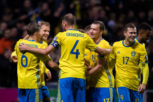 Sveriges Ludwig Augustinsson , Ola Toivonen , Andreas