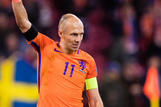 Hollands Arjen Robben tackar publiken