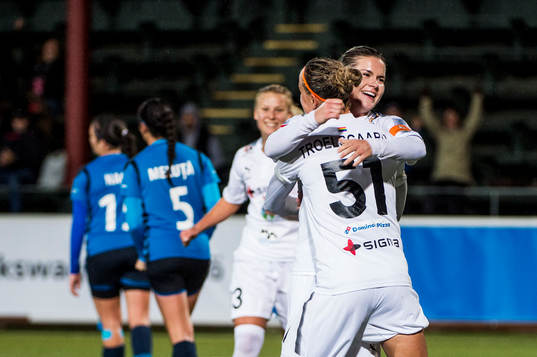 Rosengårds Hanna Folkesson jublar