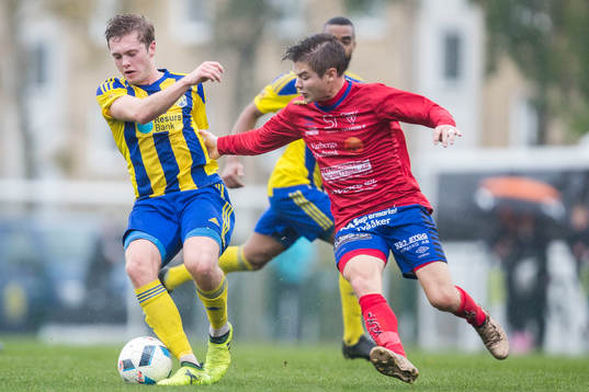 Eskilsminnes Jesper Lundborg och Tvååkers David Struski Persson