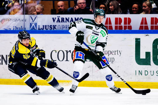 s Dylan Reese och Färjestads Christoffer Törngren