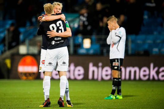 Eirik Ulland Andersen and Jakob Glesnes of Strømsgodset celebrate