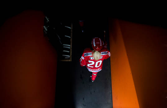 Modos Celine Tedenby i spelargången