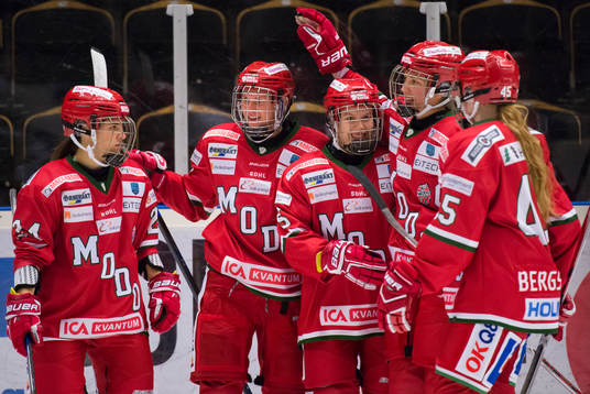 Modos Michela Cava, Jenelle Kohanchuk, Sidney Morin, Erika