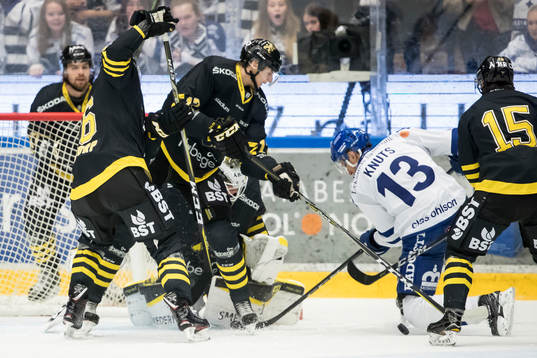 s målvakt Linus Lundin Max Lindholm och Jonas Almtorp  i