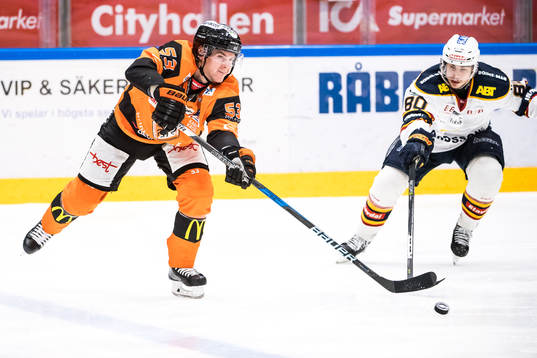 Karlskronas Bobbo Petersson och Djurgårdens Gustav Possler