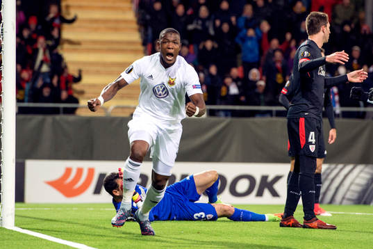 Östersunds Salisu Abdullahi Gero jublar efter 1-1