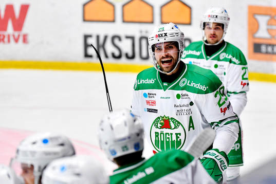 Rögles Ludvig Rensfeldt jublar