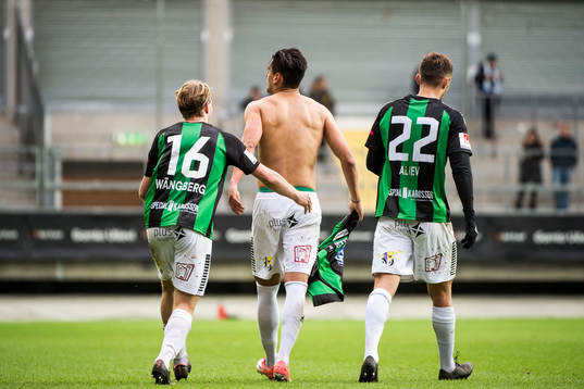 GAIS August Wängberg, Luka Mijaljevic och Alibek Aliev jublar