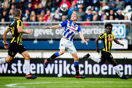 Morten Thorsby of Heerenveen and Fankaty Dabo of Vitesse