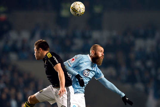 s Haukur Heidar Hauksson och Malmö FFs Jo Inge Berget