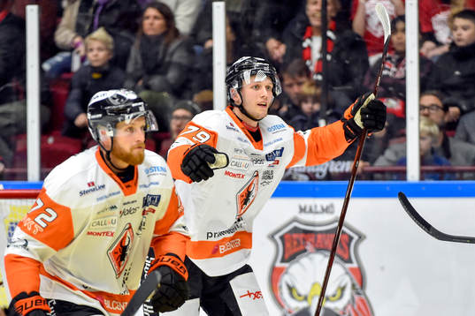 Karlskronas Joachim Rohdin och Emil Lundberg jublar