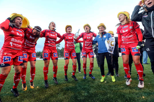 Linköpings spelare jublar