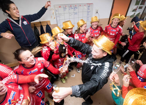 Linköpings spelarna jublar