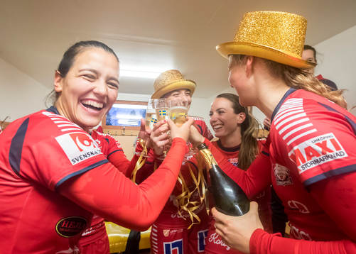 Linköpings spelarna jublar