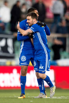 Sundsvalls Carlos Gracia och Noah Sonko Sundberg jublar