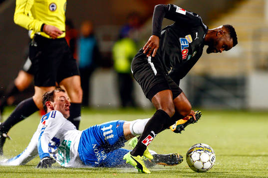 Norrköpings Nikola Tkalcic och Örebros Maic Sema