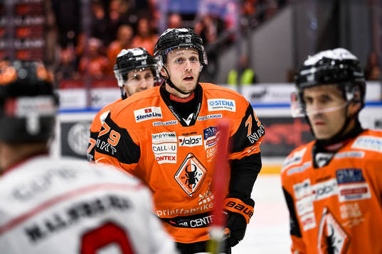 Karlskronas Emil Lundberg  jublar