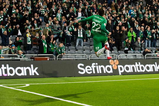 Hammarbys Muamer Tankovic jublar efter att ha gjorr 1-0 för Hammarby