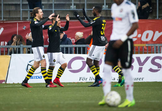 s Nicolas Marcelo Stefanelli gör 0-2 och jublar