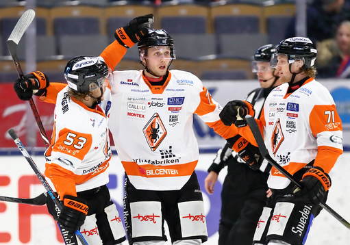 Karlskronas Emil Lundberg  jublar