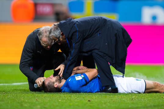 Italiens Giorgio Chiellini har ont