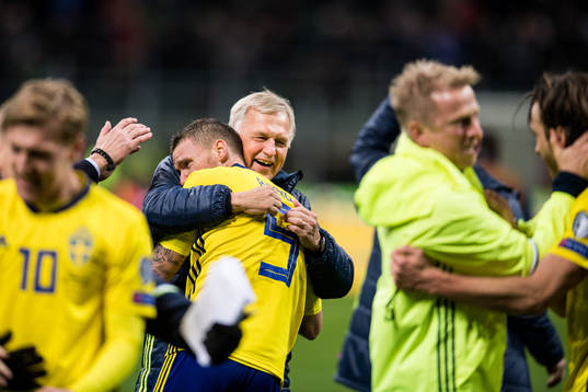 Sveriges Landslagschef Lars Richt kramar om Marcus Berg