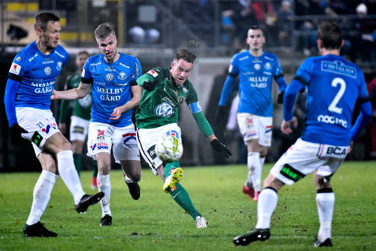 Jönköpings Tommy Thelin och Trelleborgs Magnus Andersson, Salif Camara Jönsson och Albin Nilsson