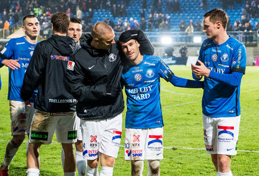 Trelleborgs Mattias Håkansson och Zoran Jovanovic i mitten jublar