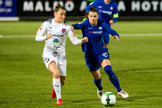 Rosengårds Alexandra Lowe Riley och Chelseas Ramona