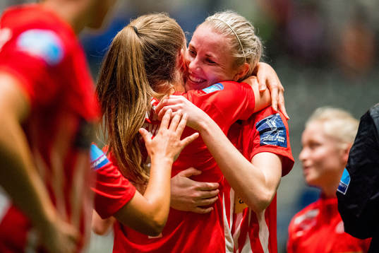 Cecilie Pedersen of Avaldsnes celebrates