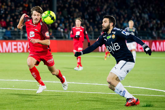 Jakob Orlov of Brann and Mounir Hamoud of Strømsgodset
