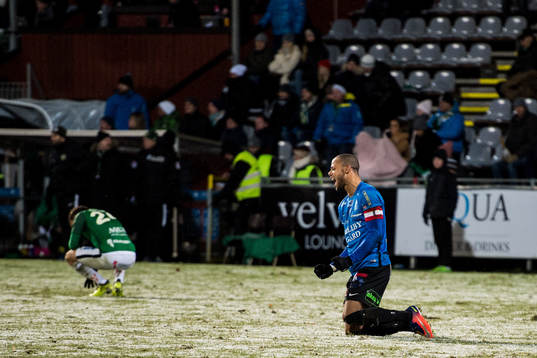Trelleborgs Salif Camara Jönsson jublar på slutsignal