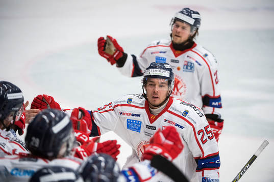 Västerviks Patrik Blomberg jublar