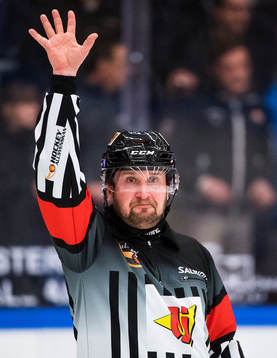 Matchens domare Christoffer Karlsson