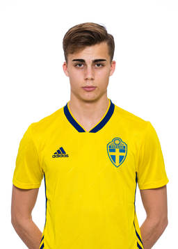 Isac Larsson i P16/01-landslaget