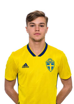 Julian Larsson i P16/01-landslaget