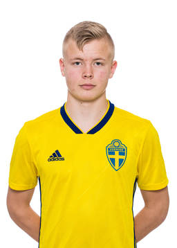 Kevin Liimatainen i P16/01-landslaget poserar för ett porträtt den 1 december 2017 i Stockholm. 